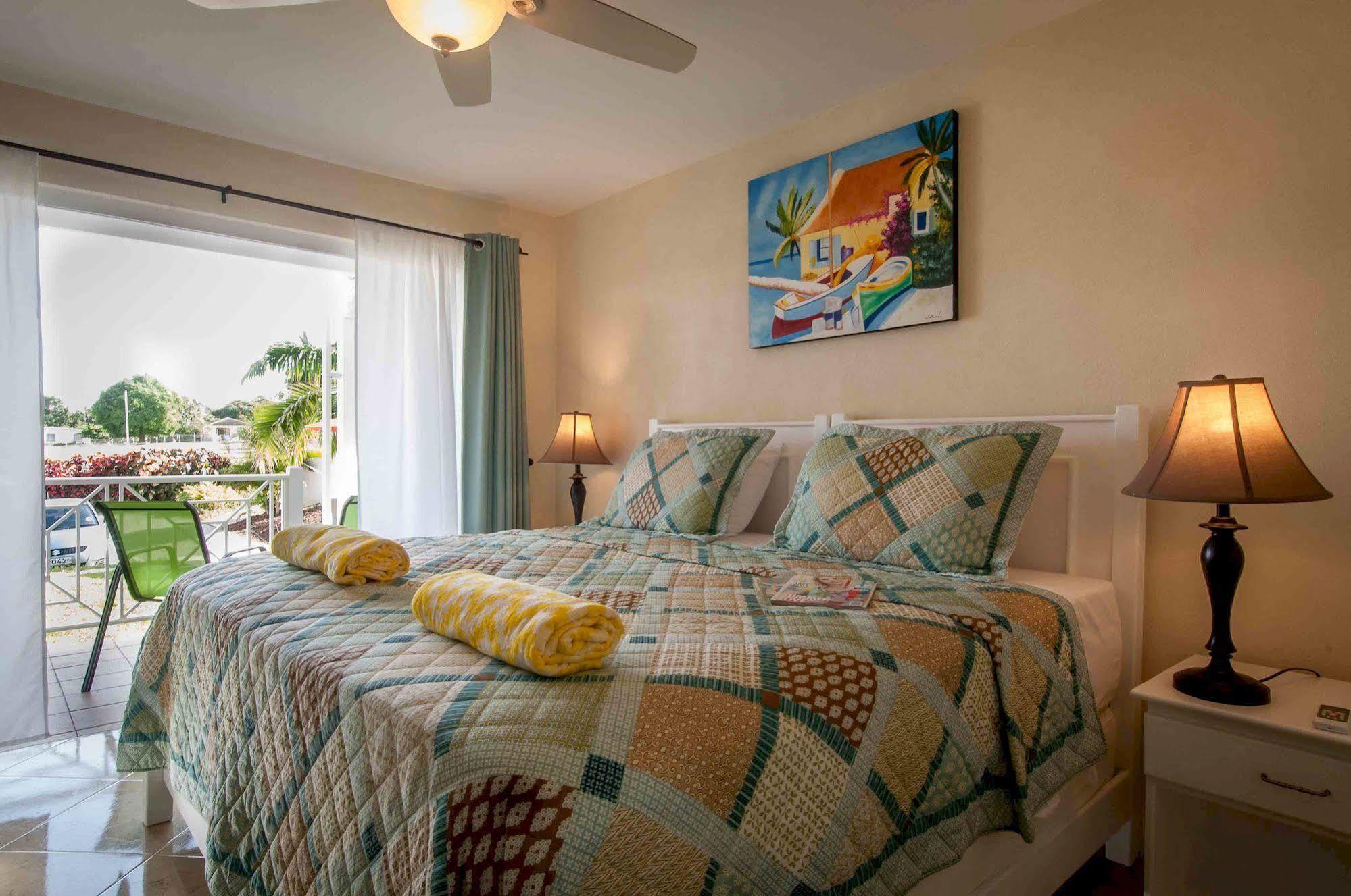 Lantana Barbados Condos Saint James Exterior foto