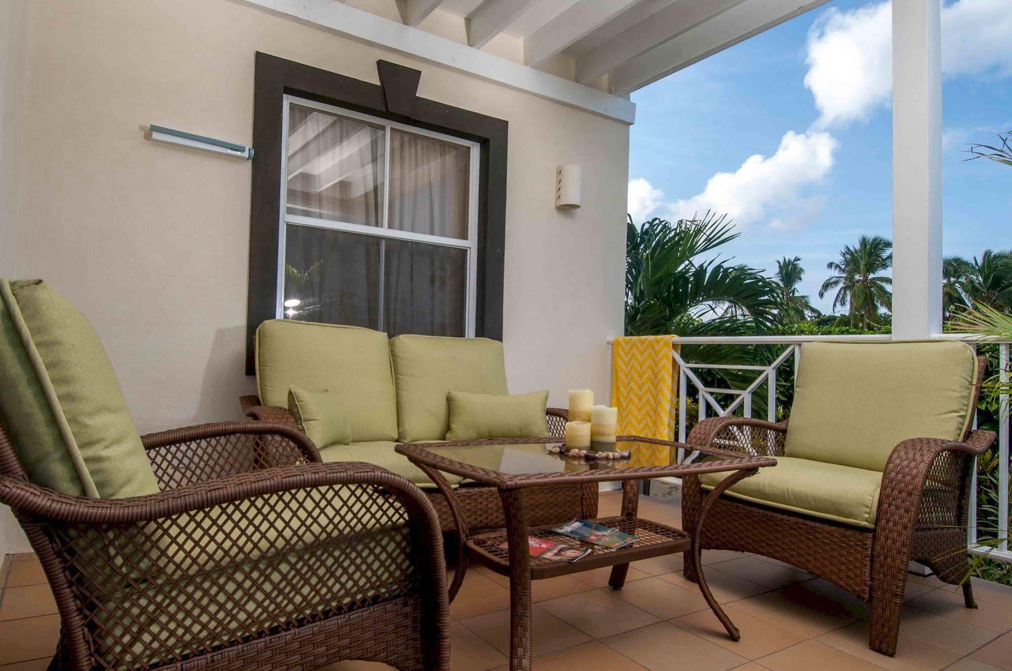 Lantana Barbados Condos Saint James Exterior foto